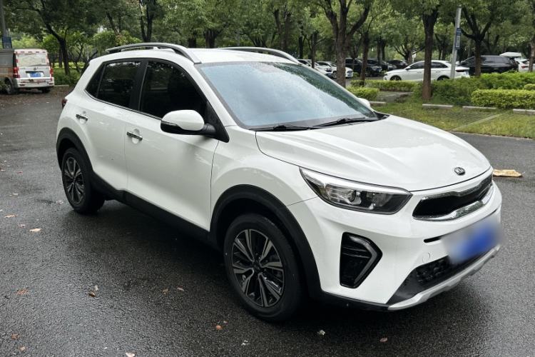 Used Kia kx1 Stonic 2021 1.4L Automatic Fun Edition Exterior 7