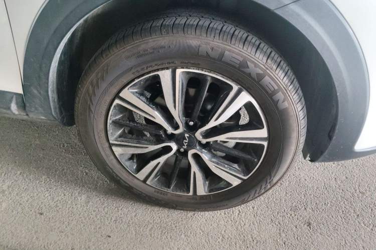 Used Kia kx1 Stonic 2021 1.4L CVT Fun & Sunroof Model Exterior 7