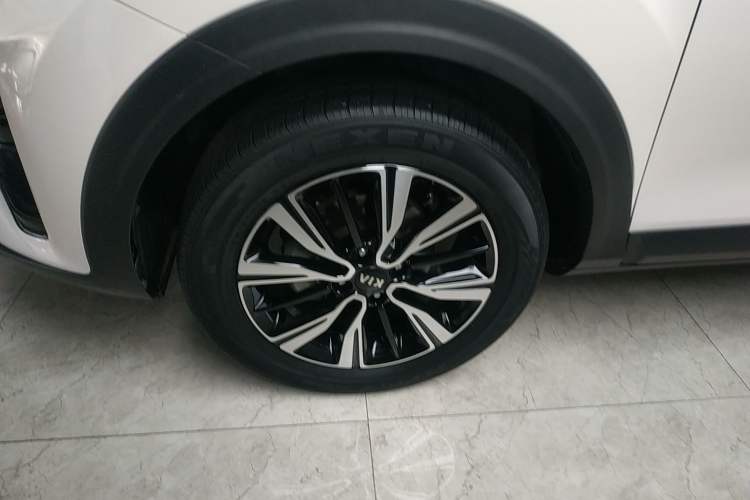 Used Kia kx1 Stonic 2021 1.4L CVT Fun & Sunroof Model Exterior 7