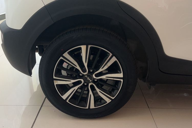 Used Kia kx1 Stonic 2021 1.4L CVT Sunroof Model Exterior 7