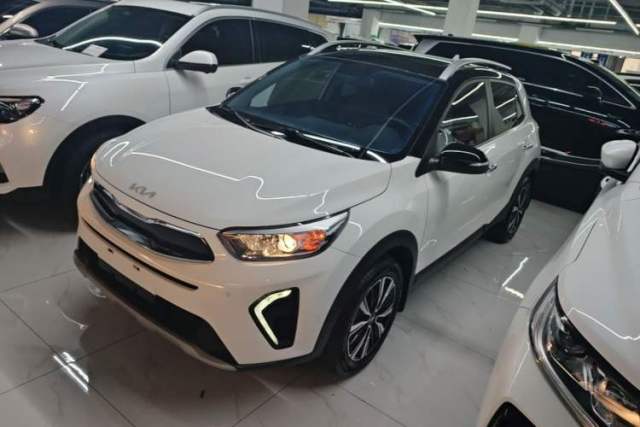 Used Kia kx1 Stonic 2021 1.4L CVT Sunroof Model