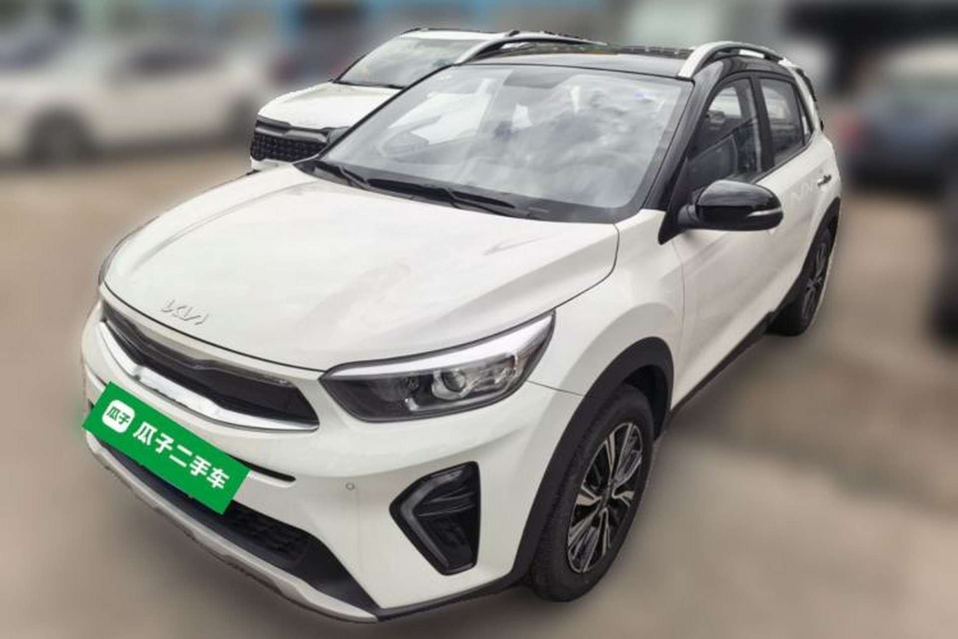 Used Kia kx1 Stonic 2021 1.4L CVT Fun & Sunroof Model Front Left 45 Deg
