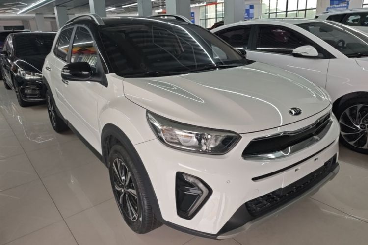 Used Kia kx1 Stonic 2021 1.4L CVT Fun & Sunroof Model Front Right 45 Deg