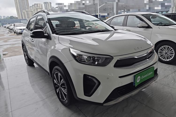 Used Kia kx1 Stonic 2021 1.4L CVT Sunroof Model Front Right 45 Deg