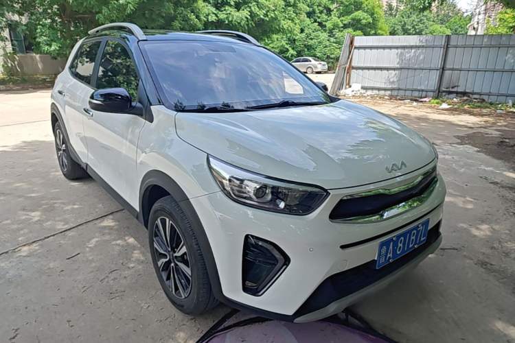 Used Kia kx1 Stonic 2021 1.4L CVT Sunroof Model Front Right 45 Deg