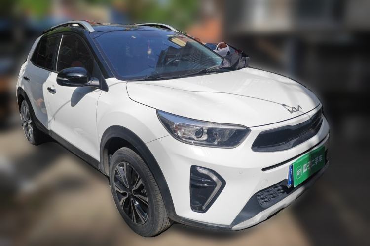 Used Kia kx1 Stonic 2021 1.4L CVT Fun & Sunroof Model Front Right 45 Deg