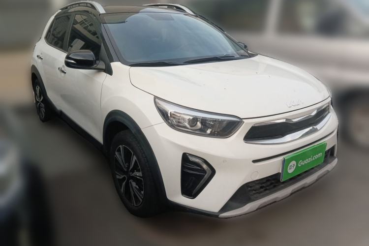 Used Kia kx1 Stonic 2021 1.4L CVT Sunroof Model Front Right 45 Deg