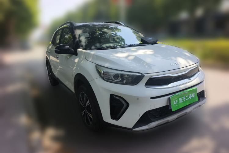 Used Kia kx1 Stonic 2021 1.4L CVT Sunroof Model Front Right 45 Deg