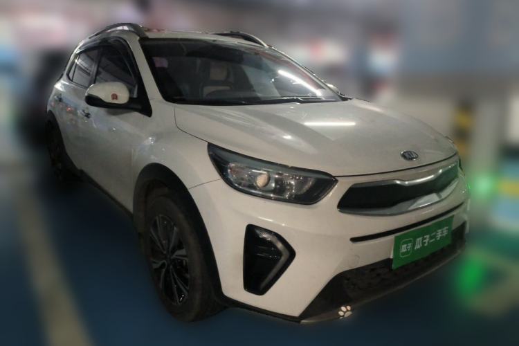 Used Kia kx1 Stonic 2021 1.4L Automatic Fun Edition Front Right 45 Deg