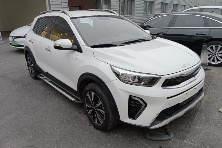 Used Kia kx1 Stonic 2021 1.4L CVT Fun Edition Front Right 45 Deg