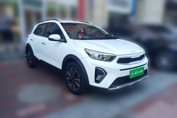 Used Kia kx1 Stonic 2021 1.4L CVT Fun Edition Front Right 45 Deg