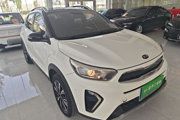 Used Kia kx1 Stonic 2021 1.4L Automatic Fun & Sport Edition Front Right 45 Deg