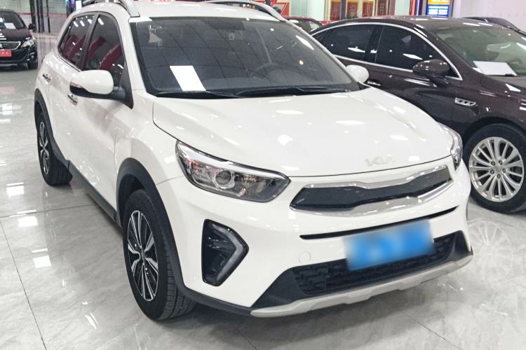 Used Kia kx1 Stonic 2021 1.4L CVT Fun Edition Front Right 45 Deg