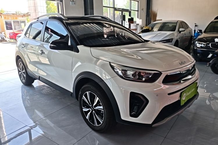 Used Kia kx1 Stonic 2021 1.4L CVT Sunroof Model Front Right 45 Deg