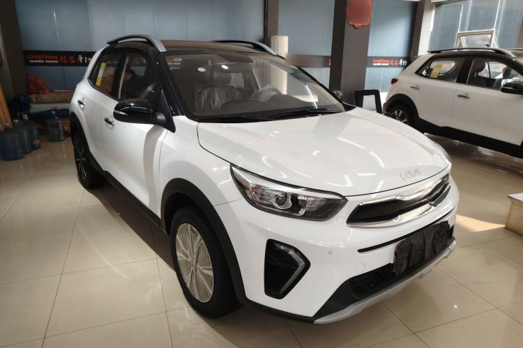 Used Kia kx1 Stonic 2021 1.4L CVT Sunroof Model Front Right 45 Deg