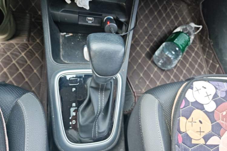 Used Kia kx1 Stonic 2021 1.4L CVT Sunroof Model Gear Lever