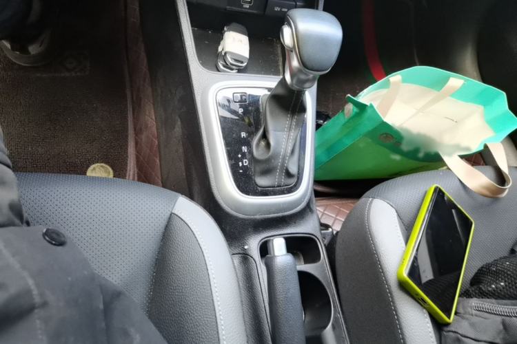 Used Kia kx1 Stonic 2021 1.4L CVT Fun Edition Gear Lever