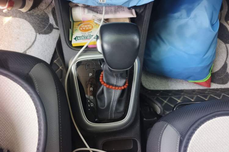 Used Kia kx1 Stonic 2021 1.4L CVT Sunroof Model Gear Lever