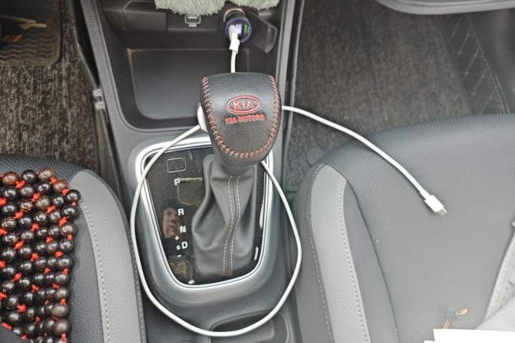 Used Kia kx1 Stonic 2021 1.4L CVT Sunroof Model Gear Lever