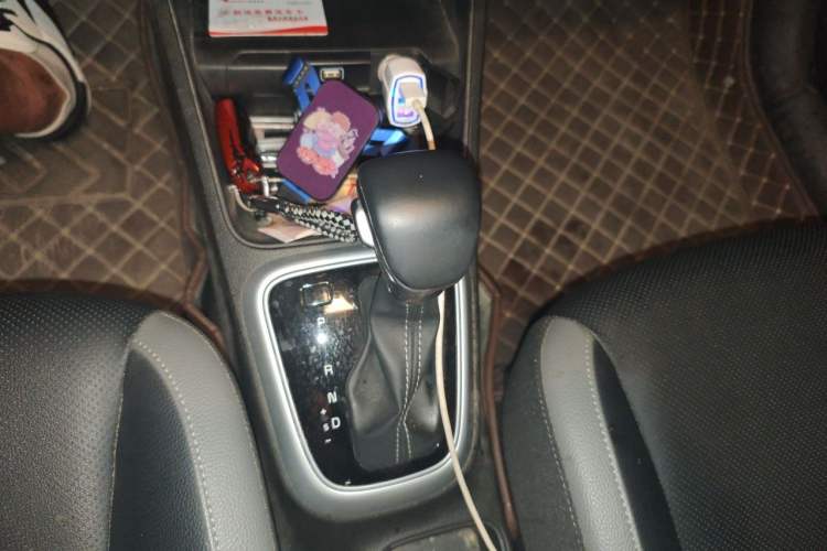 Used Kia kx1 Stonic 2021 1.4L CVT Fun Edition Gear Lever