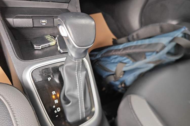 Used Kia kx1 Stonic 2021 1.4L CVT Sunroof Model Gear Lever