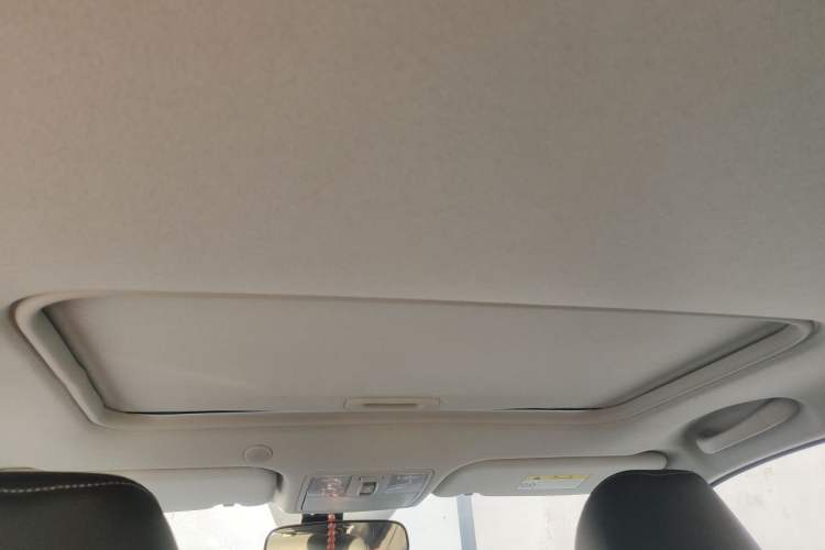 Used Kia kx1 Stonic 2021 1.4L CVT Fun & Sunroof Model Headliner