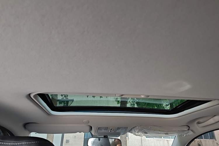 Used Kia kx1 Stonic 2021 1.4L CVT Sunroof Model Headliner