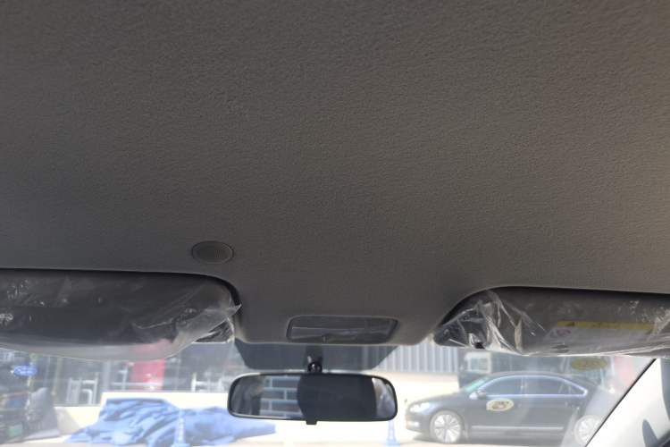 Used Kia kx1 Stonic 2021 1.4L CVT Fun Edition Headliner