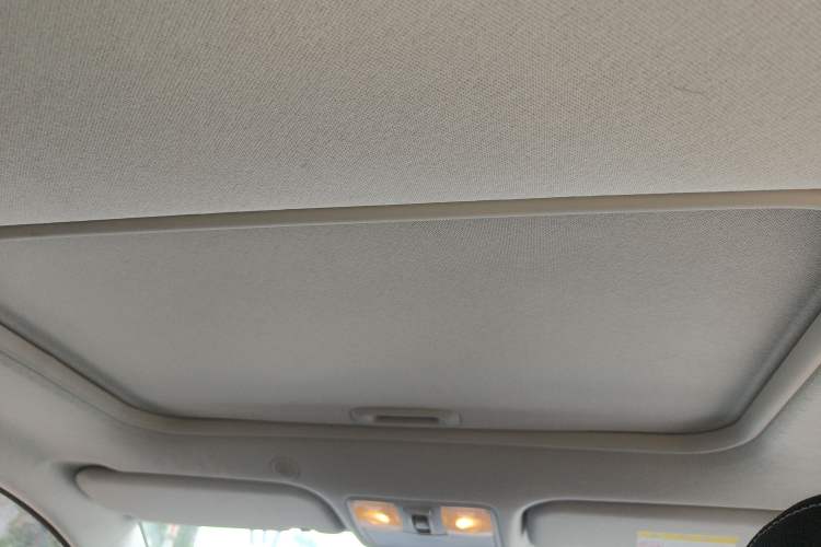 Used Kia kx1 Stonic 2021 1.4L CVT Sunroof Model Headliner
