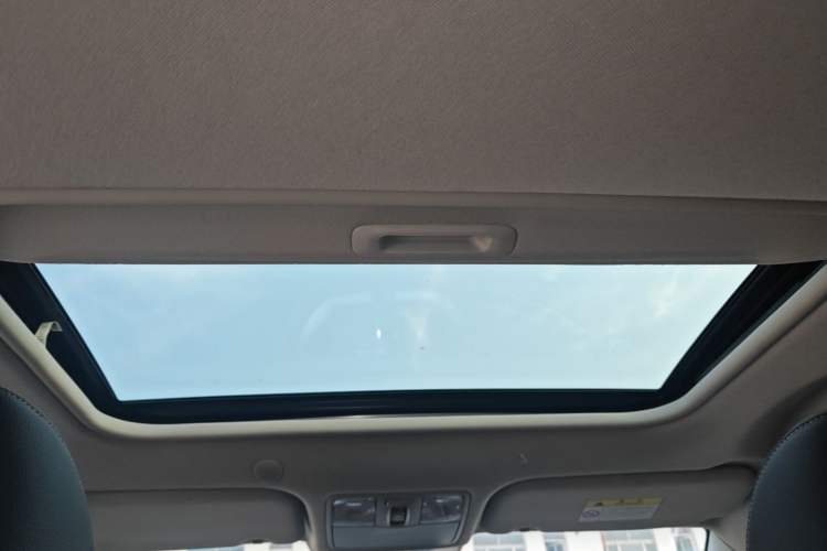 Used Kia kx1 Stonic 2021 1.4L CVT Sunroof Model Headliner