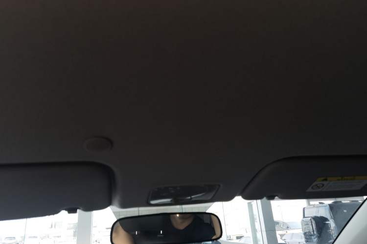 Used Kia kx1 Stonic 2021 1.4L CVT Fun Edition Headliner