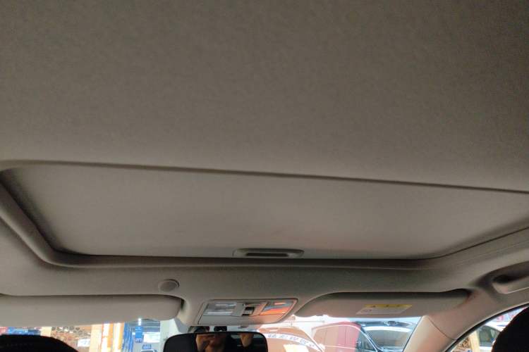 Used Kia kx1 Stonic 2021 1.4L CVT Fun & Sunroof Model Headliner
