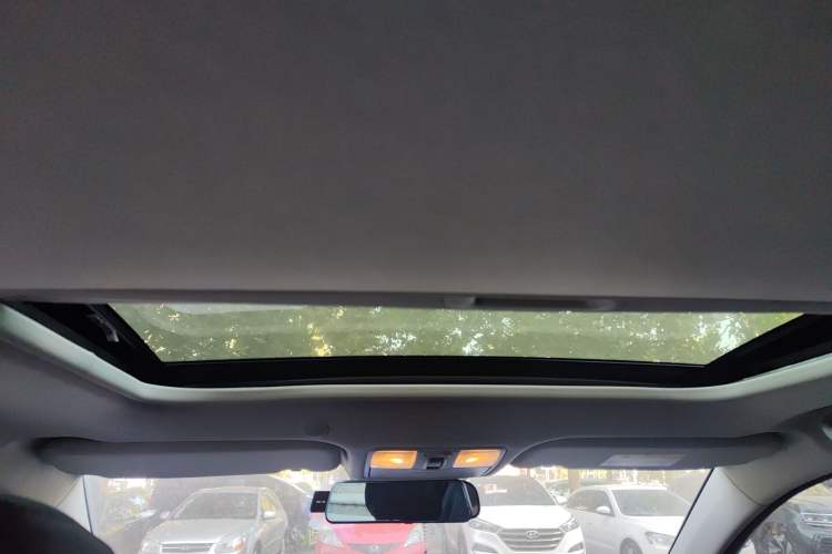 Used Kia kx1 Stonic 2021 1.4L CVT Fun & Sunroof Model Headliner