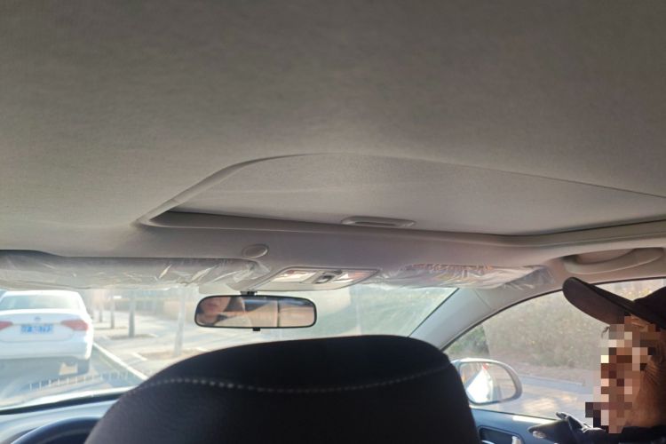 Used Kia kx1 Stonic 2021 1.4L CVT Fun & Sunroof Model Headliner