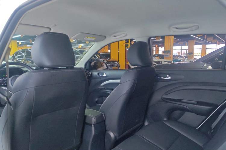 Used Kia kx1 Stonic 2021 1.4L CVT Fun Edition Headliner