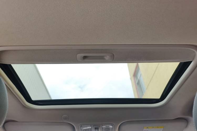 Used Kia kx1 Stonic 2021 1.4L CVT Sunroof Model Headliner