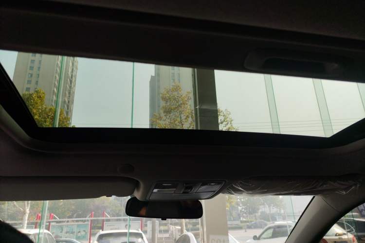 Used Kia kx1 Stonic 2021 1.4L CVT Sunroof Model Headliner