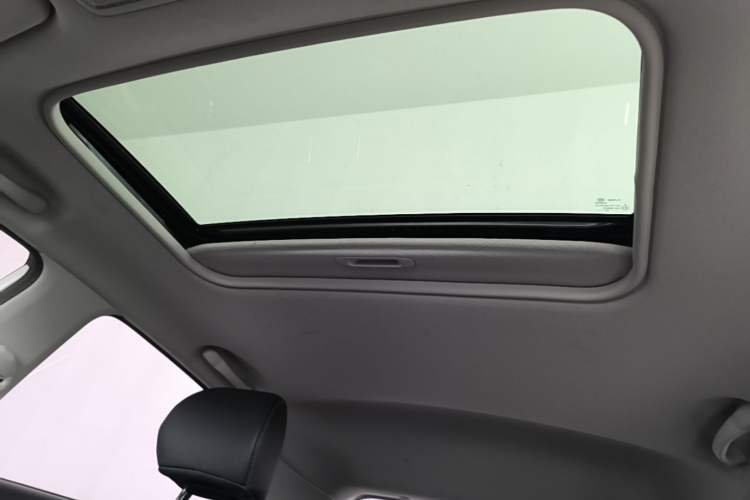 Used Kia kx1 Stonic 2021 1.4L CVT Sunroof Model Headliner