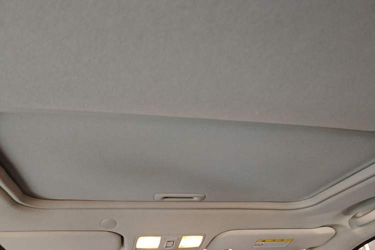 Used Kia kx1 Stonic 2021 1.4L CVT Sunroof Model Headliner