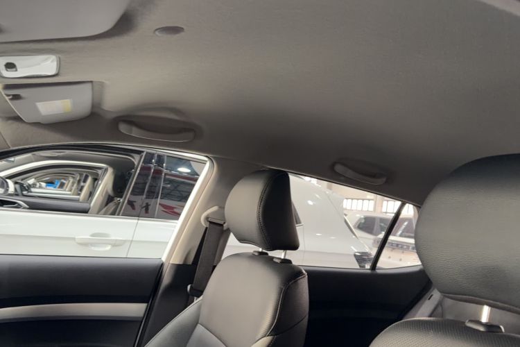 Used Kia kx1 Stonic 2021 1.4L Automatic Fun Edition Headliner