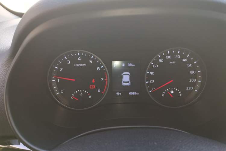Used Kia kx1 Stonic 2021 1.4L CVT Fun Edition Instrument Cluster