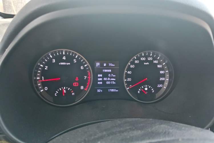Used Kia kx1 Stonic 2021 1.4L CVT Sunroof Model Instrument Cluster