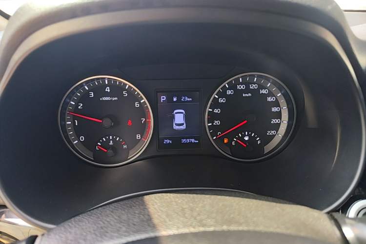 Used Kia kx1 Stonic 2021 1.4L CVT Sunroof Model Instrument Cluster