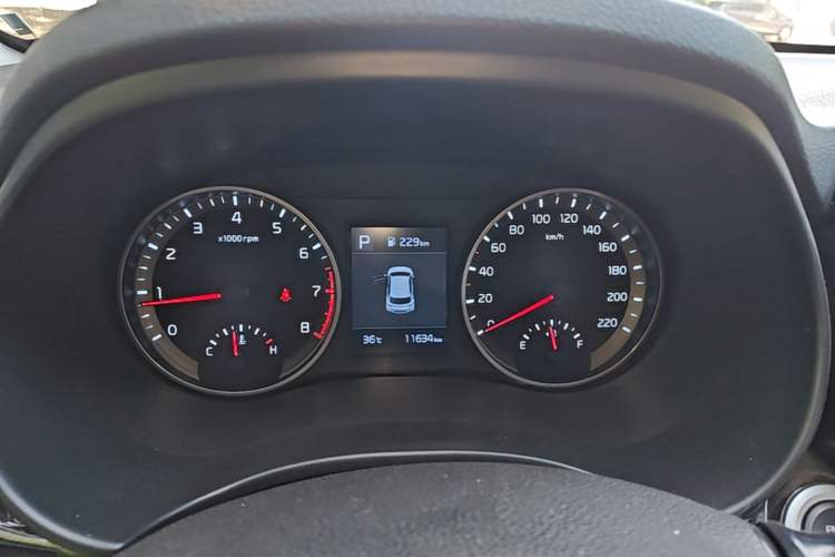 Used Kia kx1 Stonic 2021 1.4L CVT Sunroof Model Instrument Cluster