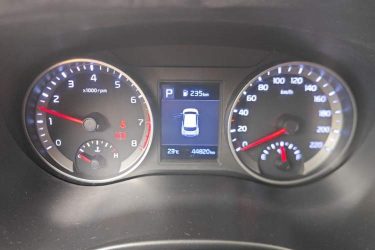 Used Kia kx1 Stonic 2021 1.4L CVT Sunroof Model Instrument Cluster