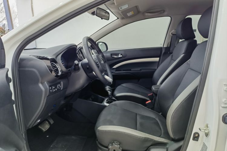 Used Kia kx1 Stonic 2021 1.4L CVT Fun Edition Interior 1