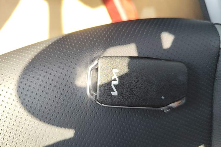 Used Kia kx1 Stonic 2021 1.4L CVT Sunroof Model Interior 1