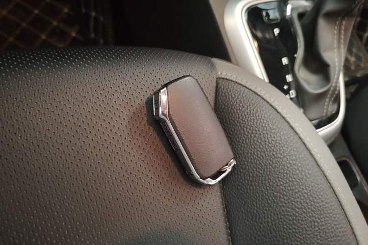 Used Kia kx1 Stonic 2021 1.4L CVT Fun Edition Interior 1