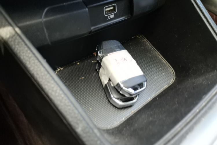 Used Kia kx1 Stonic 2021 1.4L CVT Fun Edition Interior 1