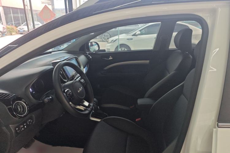 Used Kia kx1 Stonic 2021 1.4L CVT Sunroof Model Interior 1